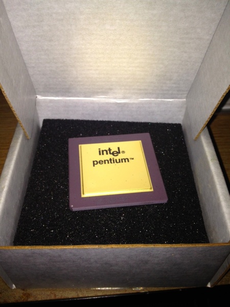 450px-Pentium_66.jpg