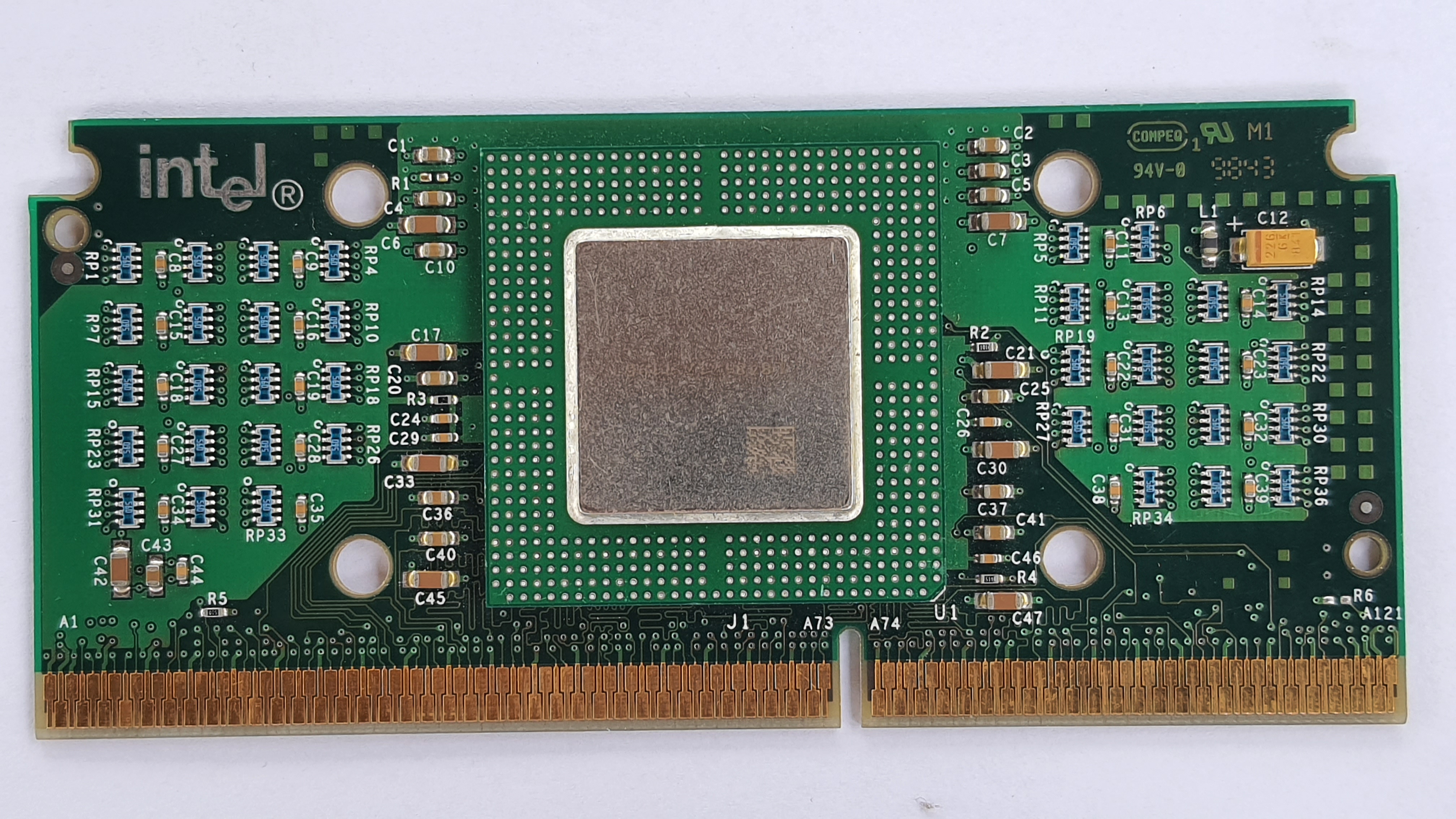 Intel 64 разрядный. Slot 1 процессоры. Celeron Slot 1. Intel Celeron 1037u. Celeron 333.