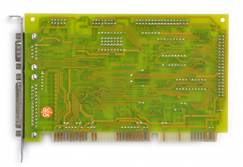 File:Elitegroup C190 underside.jpg